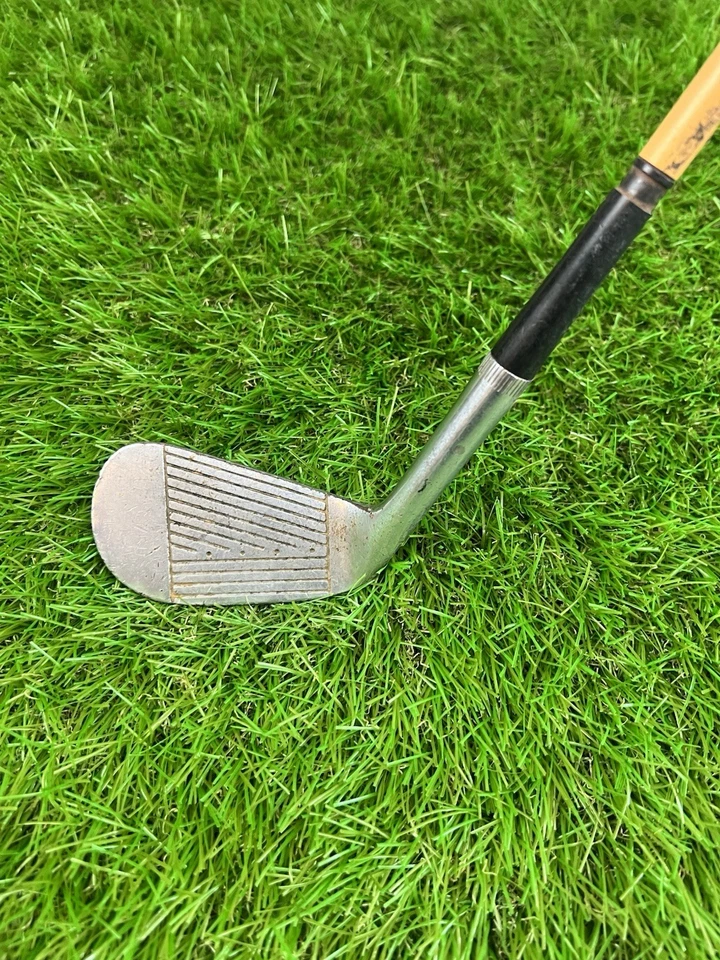 Walter Hagen 5 Iron Champion Compact Blade 205 RH Steel Shaft Leather Grip 37" - Image 4 of 4