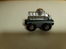 Brio Wooden Railway Cargo Car  Magnetic cargo VG Condition