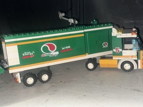 LEGO City 60025 (custom)