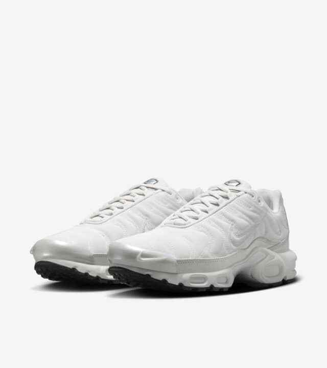 Nike Wmns Air Max Plus Platinum Tint Reflective FZ4342-001 Women's