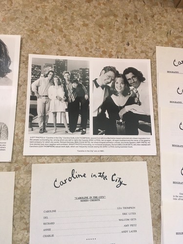 2 Photos 8 X 10" Original. Caroline in the city press and promo Leah Thompson - Picture 3 of 5