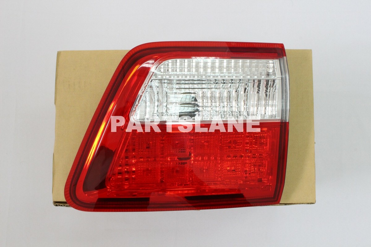 Toyota Fortuner GGN50 OEM Genuine Rear Right Lamp Lens and Body