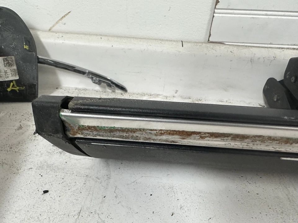 GMC Sierra 2500 3500 HD 2024-2025 estribo estribo estribo pasajeros derecho | OEM Foto 3 de 4