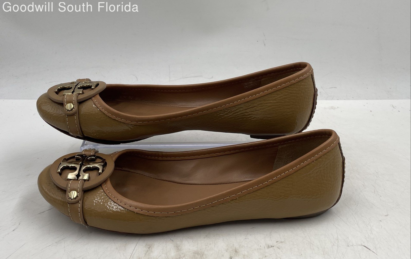 Authentic Tory Burch Womens Aaden Beige Leather Ballet Flats Size 9M Damaged
