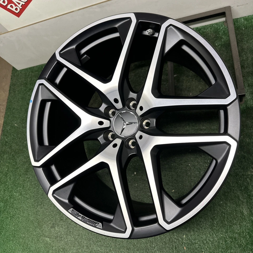 20” Mercedes Benz GLC63 REAR OEM Wheel Rim 20x10 Black Machined 85643 85645 OE Foto 4 de 4