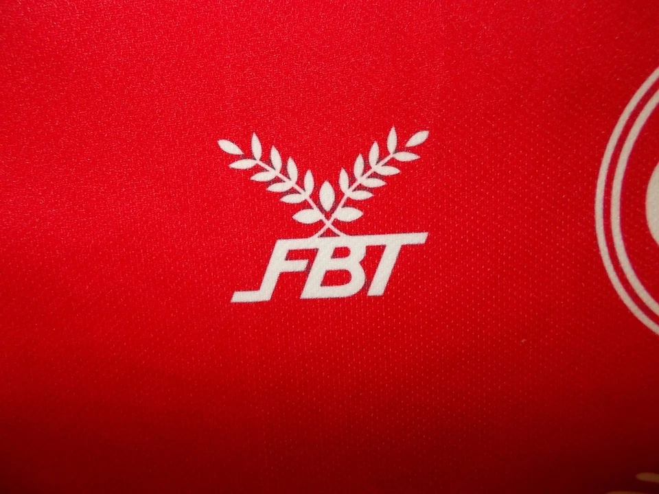 ¡Camisa POLICE TERO FC (L) FBT 2019 PERFECTA!!! Camiseta de casa TAILANDIA Rojo - Imagen 2 de 4