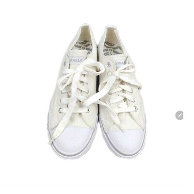 NEW Airwalk Womens Cream Canvas Lace Up Sheakers