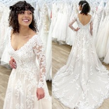 Classic V Neck Wedding Dresses Lace Applique Backless Sweep Train Bridal Gowns