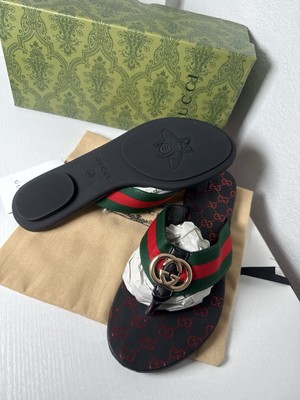 Gucci Men’s Black Leather Thong Sandals with Green & Red Web Stripe Riviera GG leather thong sandals in black - Gucci | Mytheresa main image 2