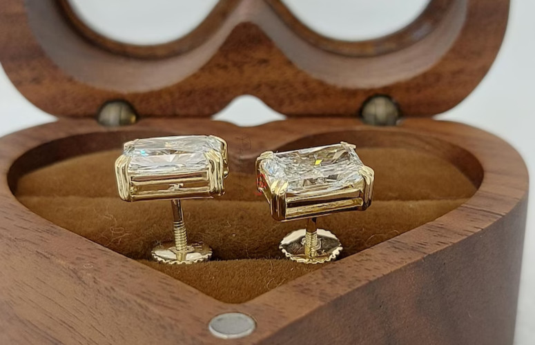 6 Ct Radiant-Cut G/VS1 Lab Grown Diamond Stud Solitaire Earring 14k Yellow Gold