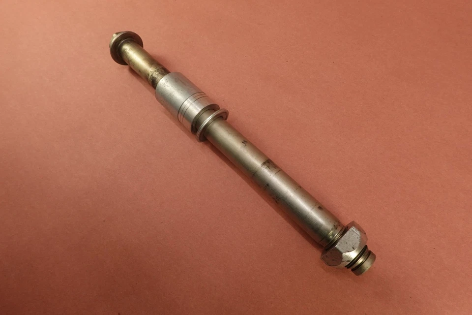 Harley-Davidson Forty Eight XL1200X XL1200 2011-2015 perno de eje de rueda trasera Foto 2 de 4