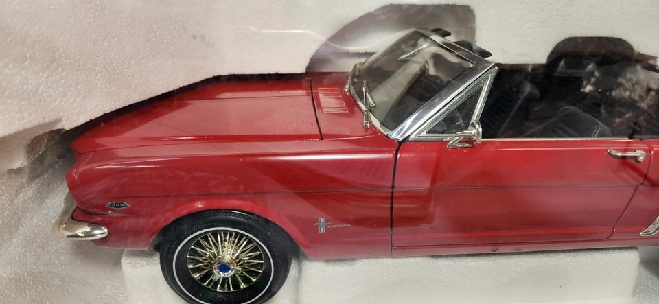 1964 1/2 Ford Mustang American Muscle 1/12 Scale Die-Cast Metal Car Ertl - Image 2 of 4