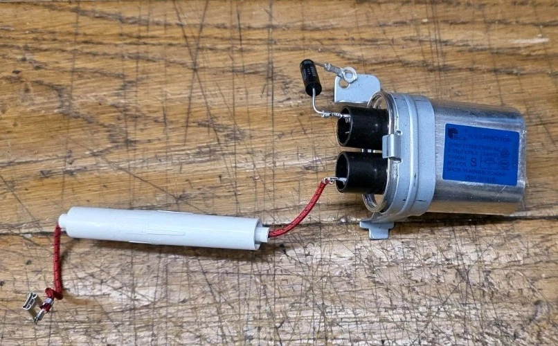 Samsung MC28H5013AS/ H.V.CAPACITOR BICAI CH8521095 2100V AC With Fuse