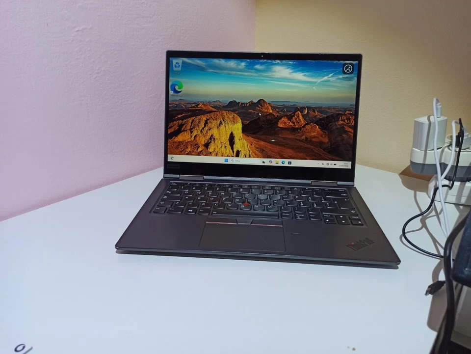 Lenovo ThinkPad X1 Yoga · i7-10610U · 16GB · 256GB, foto 3 di 5