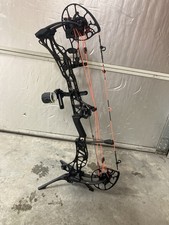 Mathews Lift 29.5 Black RH BARE BOW 