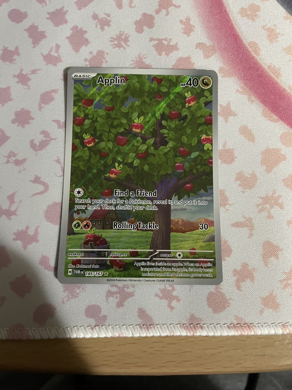 Applin - 185/167 - Twilight Masquerade - Full Art Holo - NM