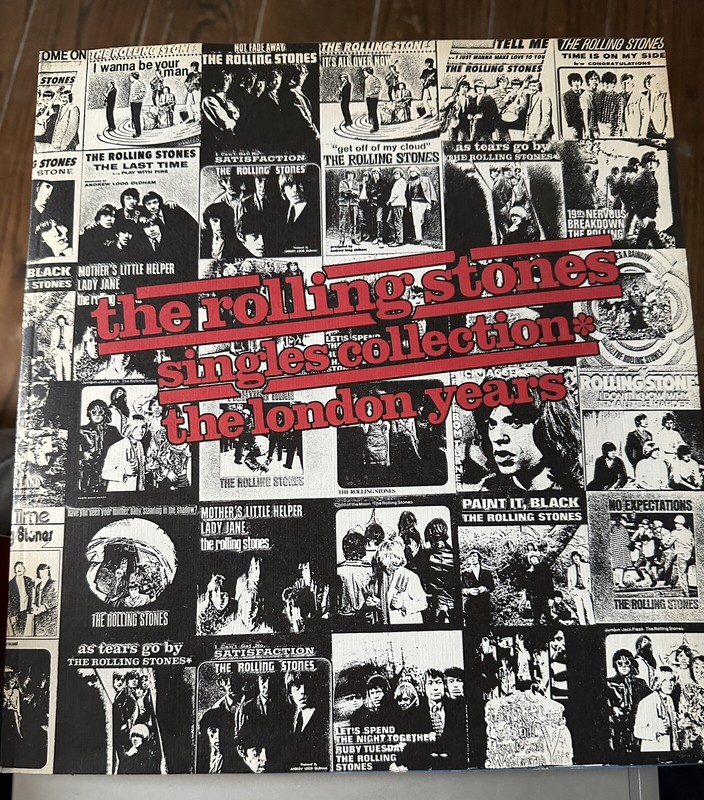 "THE ROLLING STONES" -SINGLES COLLECTION- THE LONDON YEARS. Paperback Lyrics
