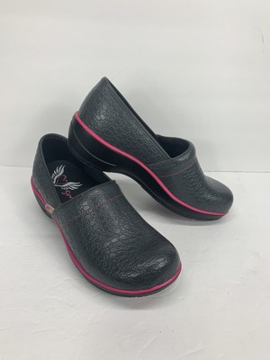 smitten nursing clogs