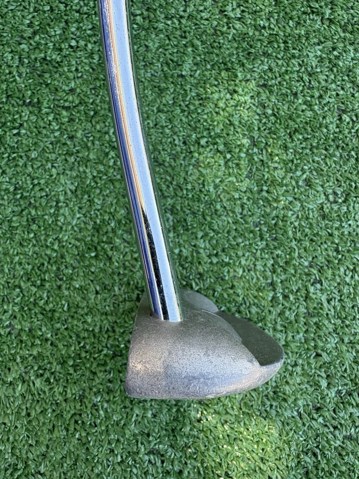 Kids/Juniors Nike Golf Mid Mallet Putter 27” For Kids Apprx 51”-54” Tall - RH - Image 3 of 4