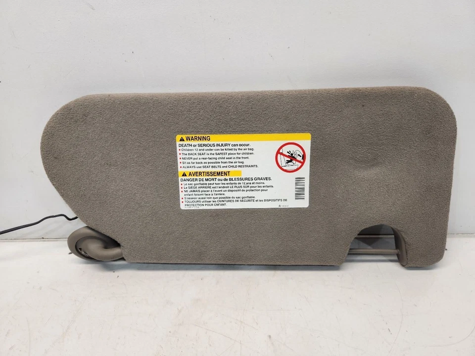 Parasol izquierdo Chevrolet Trailblazer 2002-04 conductores con luz *estaño* Foto 4 de 4