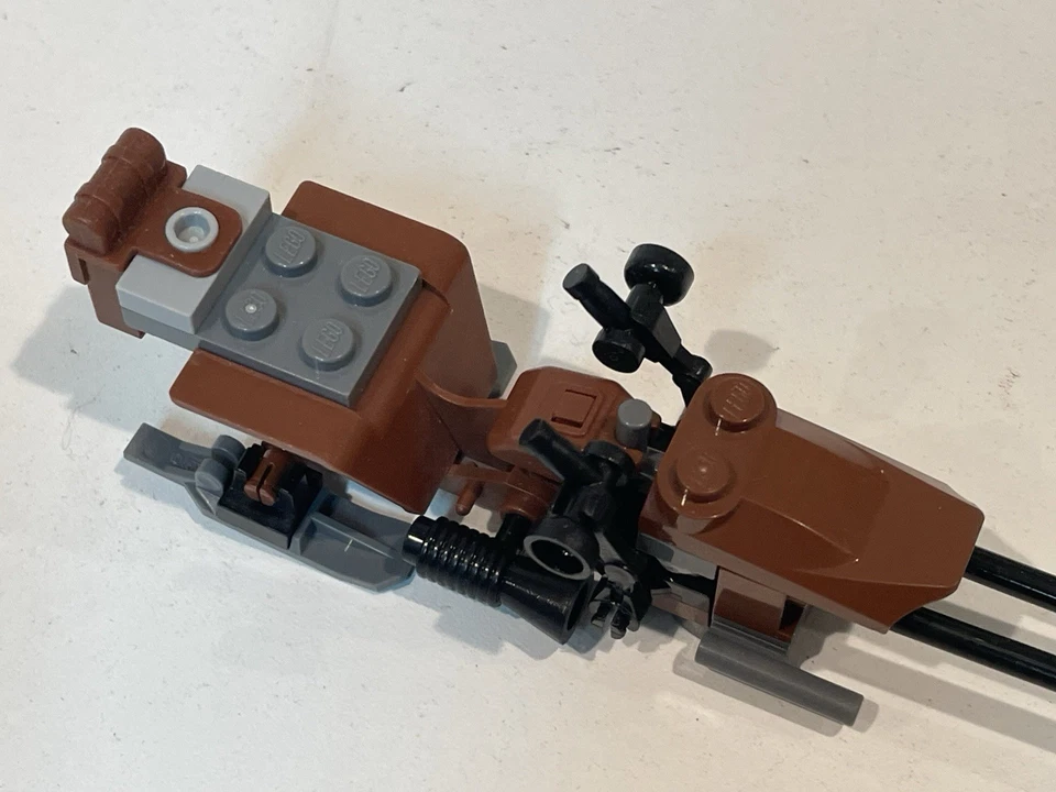 Lego Star Wars Ewok Attack 7139 y Speeder Bikes 7128 Vehículo Completo Foto 4 de 4