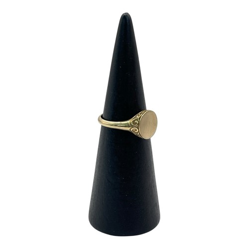9ct 9k Yellow Gold Unisex Oval Signet Ring Size Q. Brand New - Picture 2 of 7