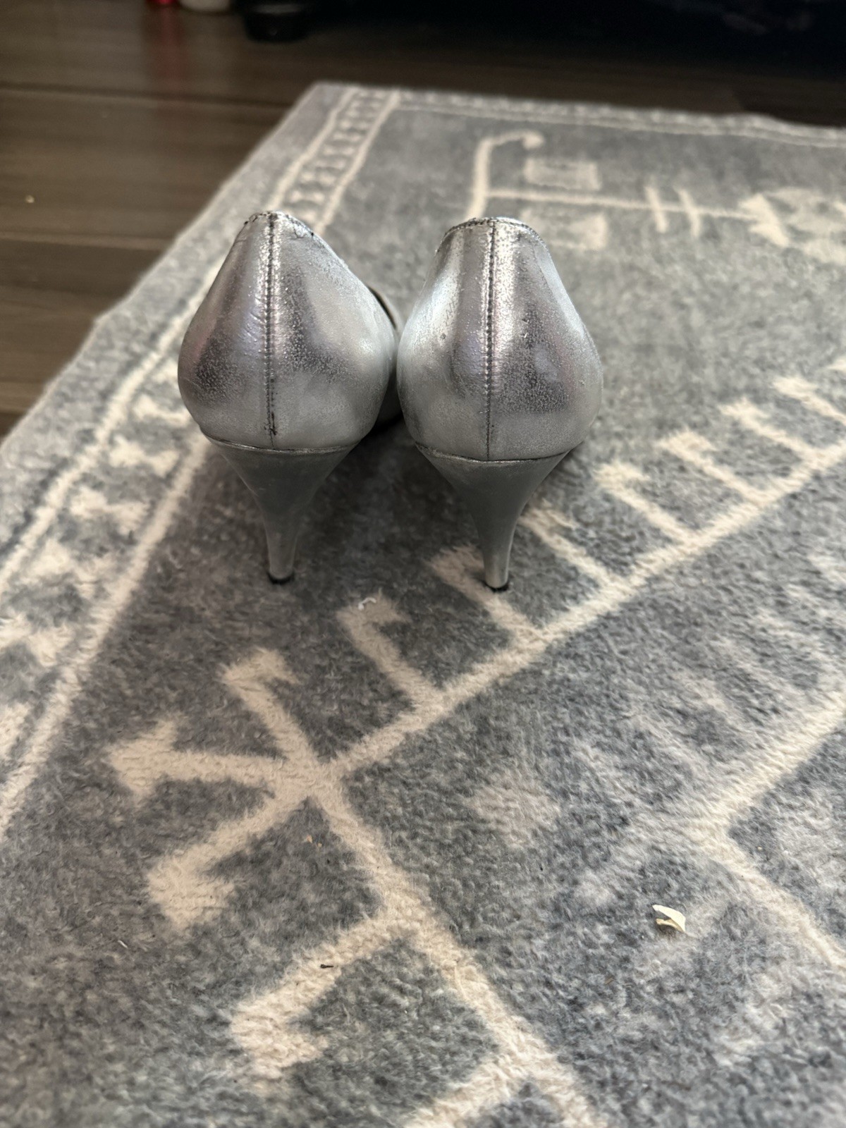 PM Collection Silver Solid Pump Women's Pointed T… - image 2