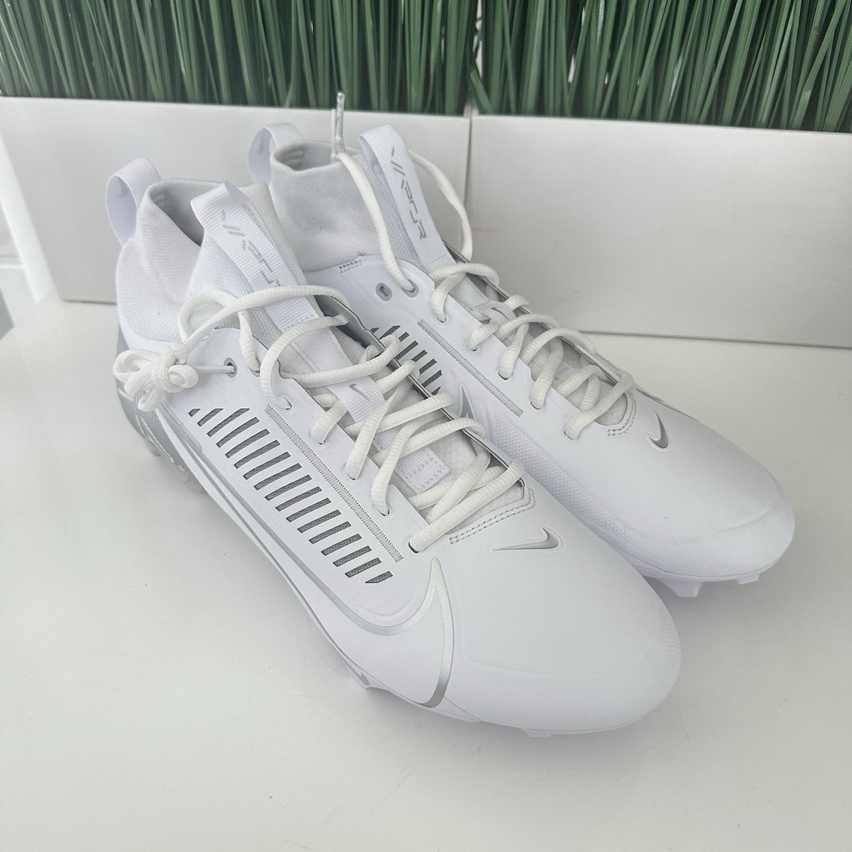 Nike Vapor Edge Pro 360 2 White Silver Mens Football Cleats 