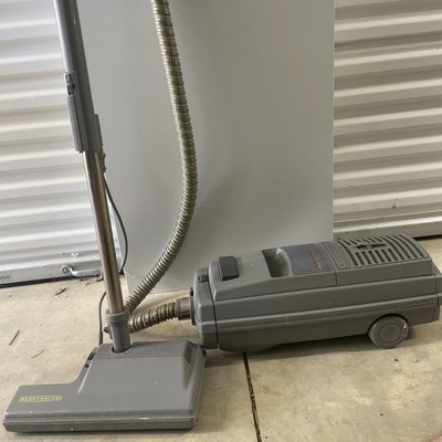 Vintage Electrolux Ambassador III Canister Vacuum Cleaner Works C101G