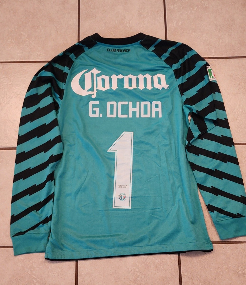 2011 Club America Utileria Goalkeeper Memo Ochoa