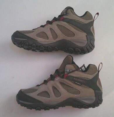 Merrell Yokota 2 MID WP J77388  woman brown shoes sz 8  Brand New