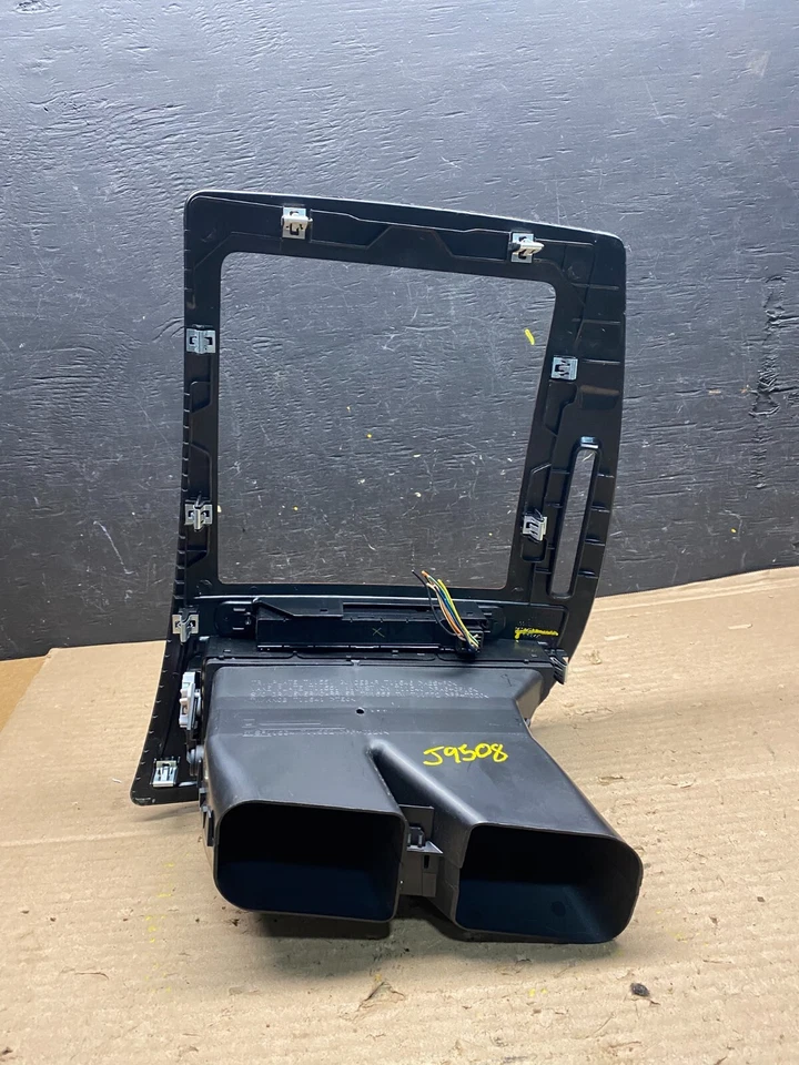 2005 to 2009 Saab 9-7X Dash Radio Stereo Display Trim Panel Bezel J9508 PS - Image 3 of 4