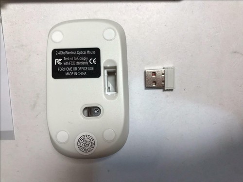ENGLISH UK LAYOUT WHITE Wireless Small Keyboard and Mouse for SAMSUNG SMART TV'S - Picture 6 of 8
