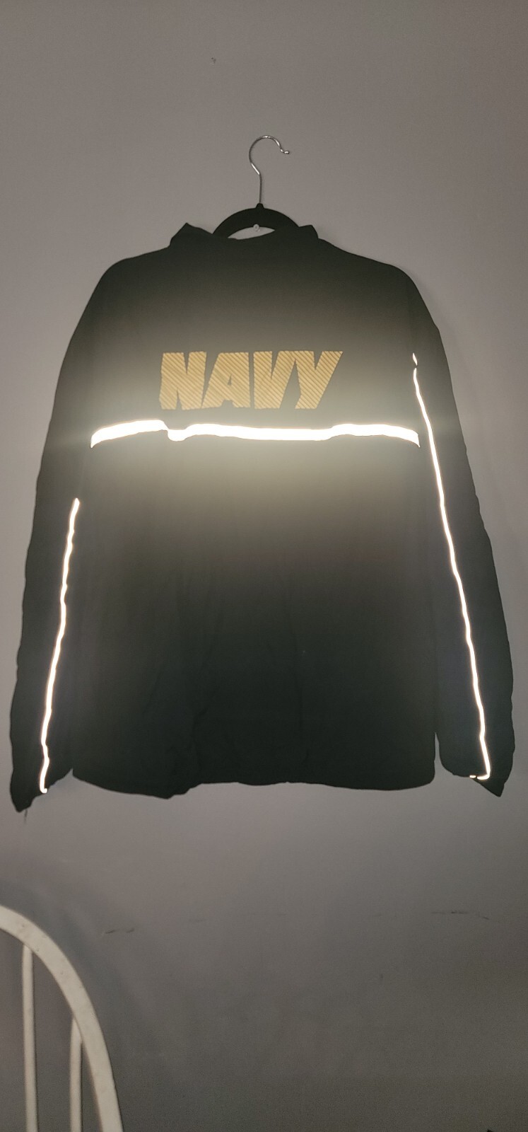 Navy running jacket size Medium - image 5