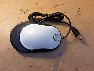 Humanscale Switch Maus - Laser - Kabel - USB - 1600 Dpi - Kipprad - 3 Tasten