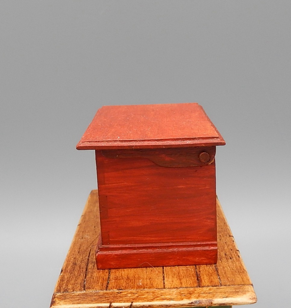 Vintage Don Perkins Early American Chest No 1 Artisan Dollhouse Miniature 1:12