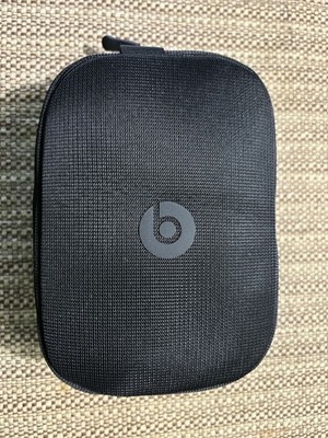 Beats original case NEW perfect condition