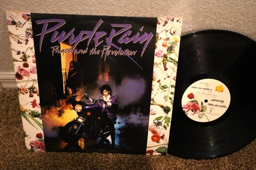 PRINCE ORIGINAL PURPLE RAIN ALBUM 1984 NEAR MINT VINYL WITH POSTER !