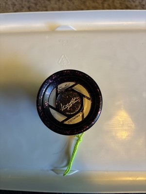 Gentry Stein Shutter by YoYoFactory