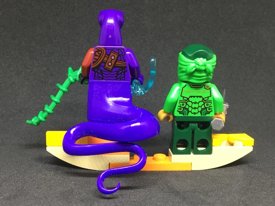 Lego Lloyd Ninja Limited Edition Ninjago 7 + Purple Serpentine Anacondrai - Imagen 4 de 4