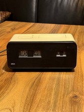 BRAUN Wecker Phase1 weiss, Design: Dieter Rams und Dietrich Lubs (1971) L&auml;uft