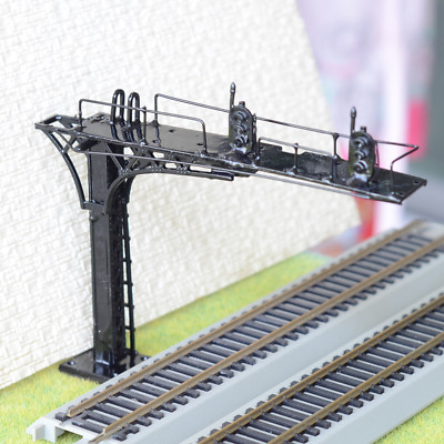 1 x HO / OO black cantilever signal bridge LED 3 aspects double Tracks left side