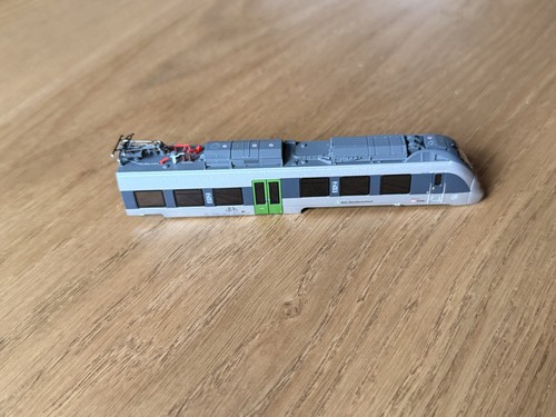 PIKO 40204 - GEHÄUSE FÜR BR 442 der S-Bahn Mitteldeutschland; Art.Nr.: 40200-04 | Condition: Gebraucht