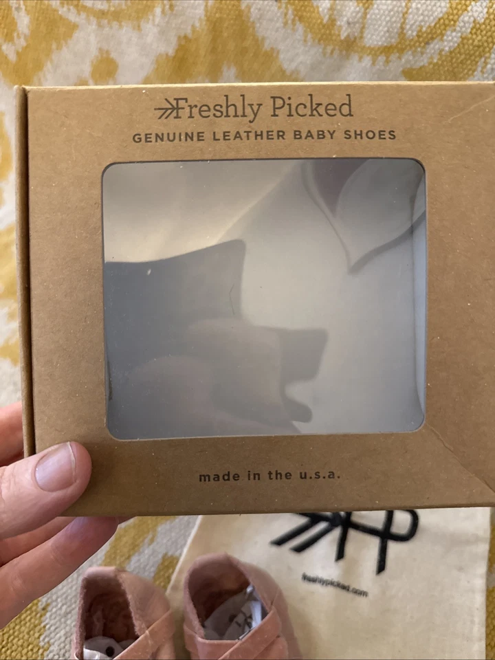 新鲜挑选芭蕾拖鞋腮红皮革 1 码婴儿鞋粉色美国全新带包装 — 第 2/4 张图片