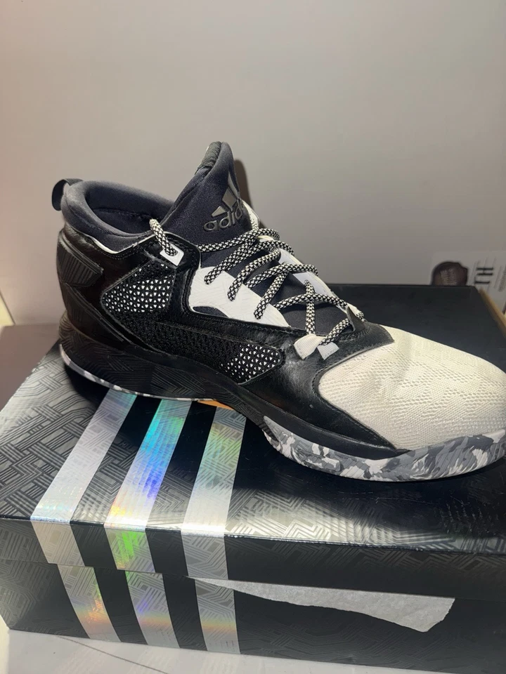 Zapatillas de baloncesto Adidas Dame D Lillard 2 bajas para hombre negras/blancas camufladas talla 13 Foto 2 de 4