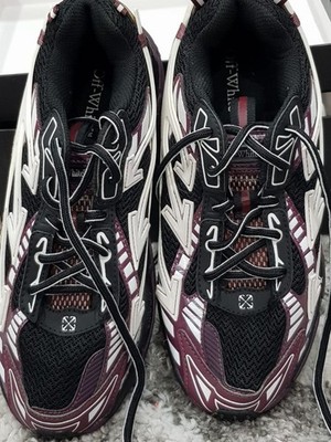 Off- White Be Right Back  Burgundy