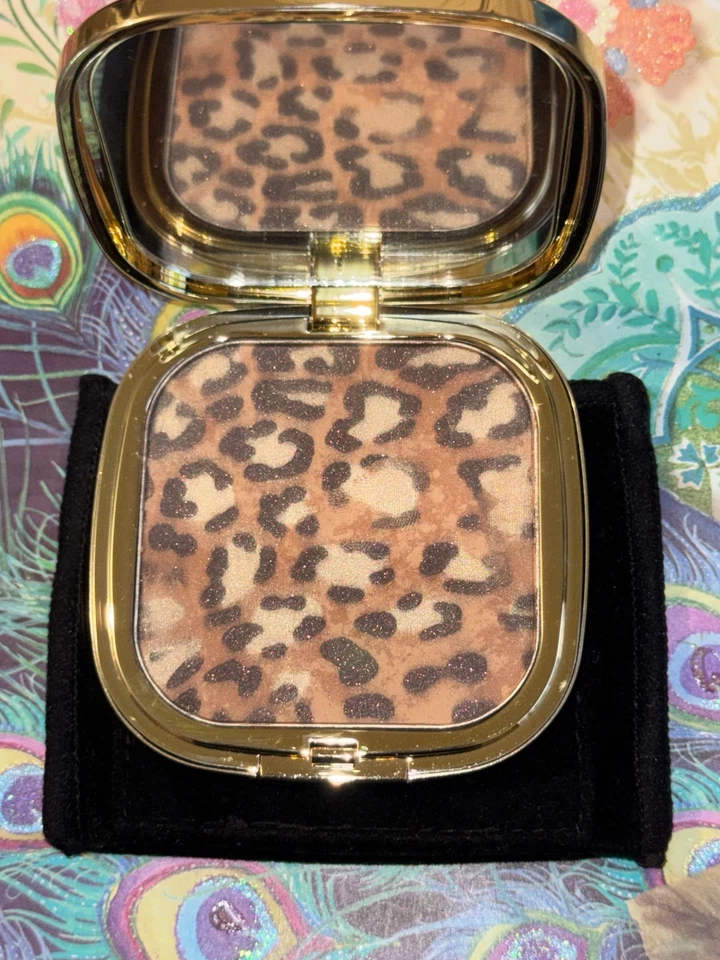 Polvo bronceador Dolce & Gabbana Glow The Animalier Edition Foto 2 de 4