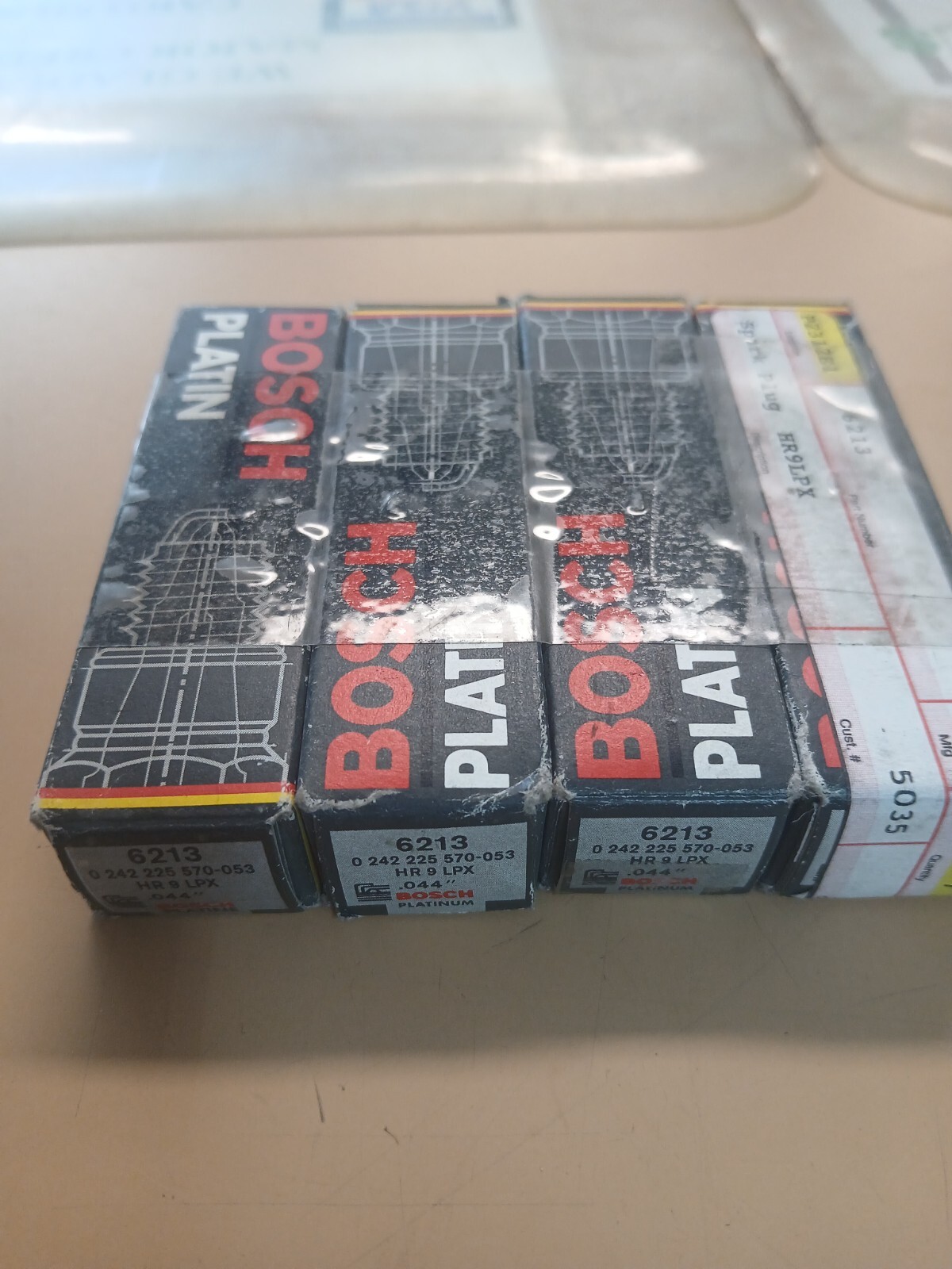 BOSCH PLATINUM SPARK PLUG LOT OF 4 PART #6213