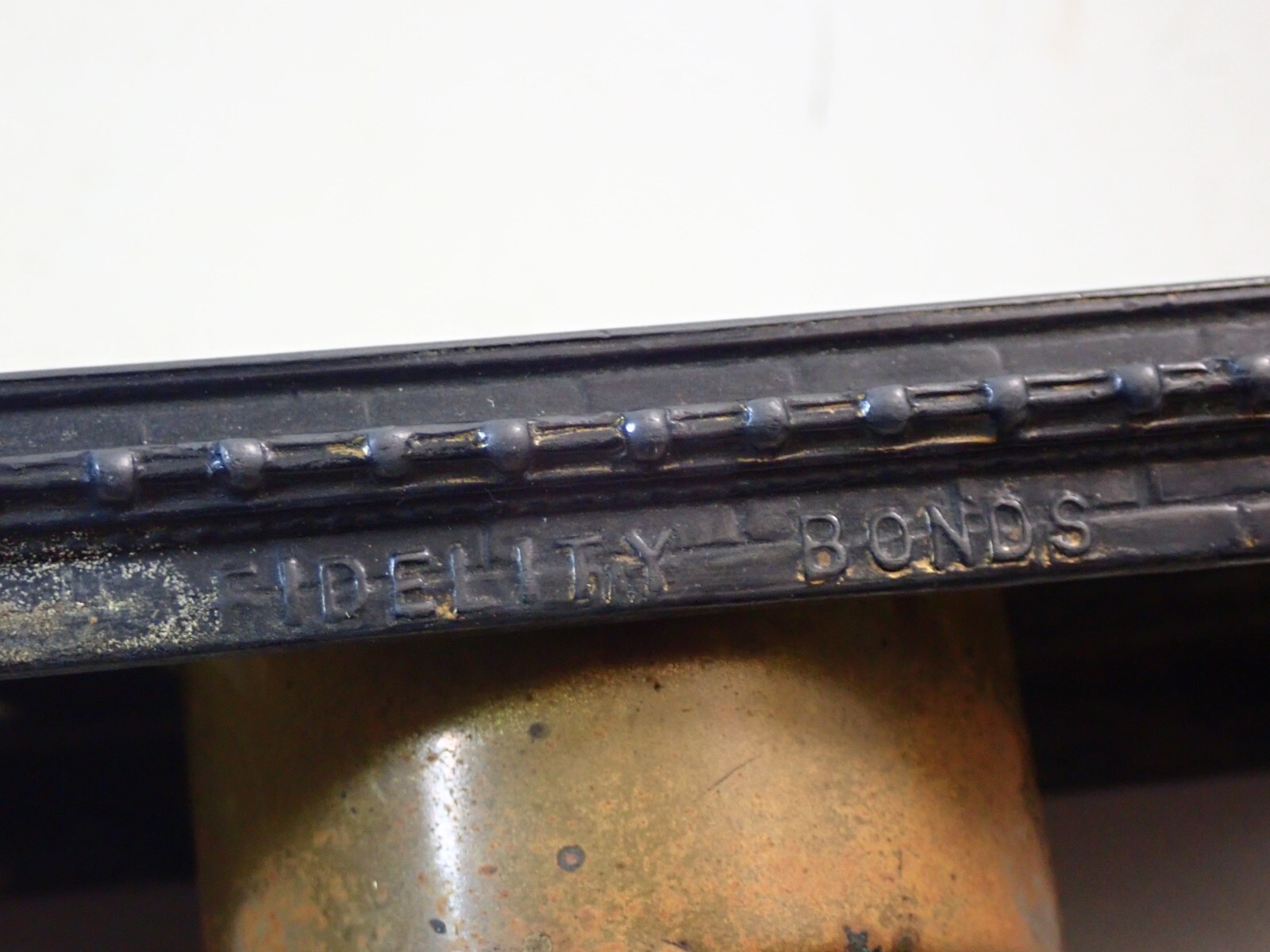 ANTIQUE ART METAL WORKS NEWARK NJ FIGURAL FIDELITY BONDS MANTEL SHELF