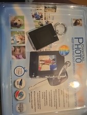 Digital Photo Keychain By Innovage Products Holds 60 Pictures Rechargeable